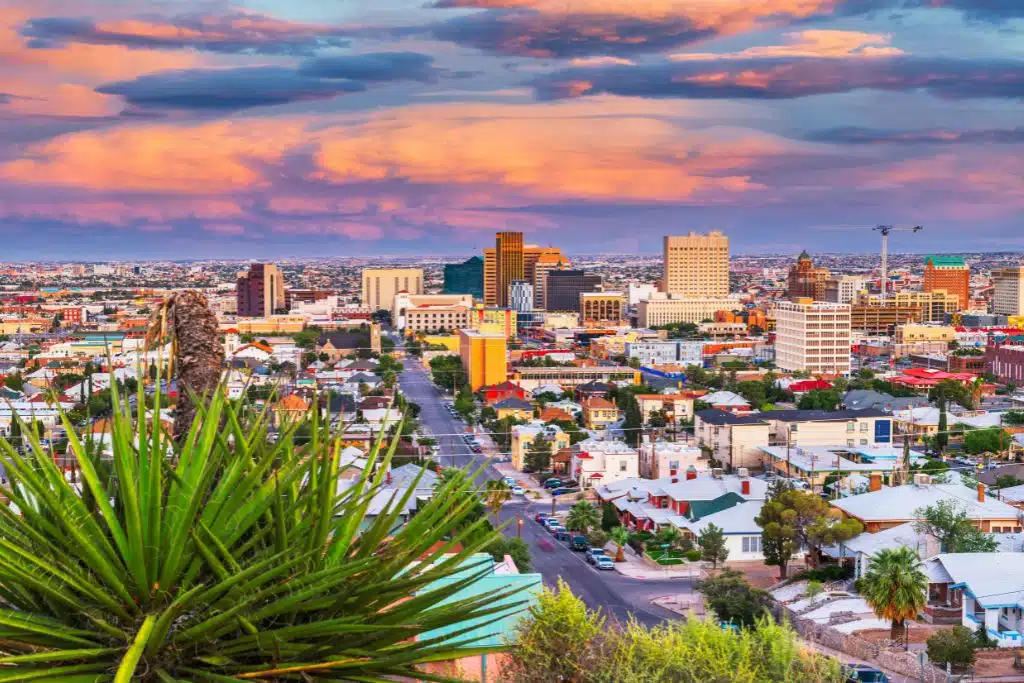 El Paso city skyline with Ciudad Juárez visible in the distance